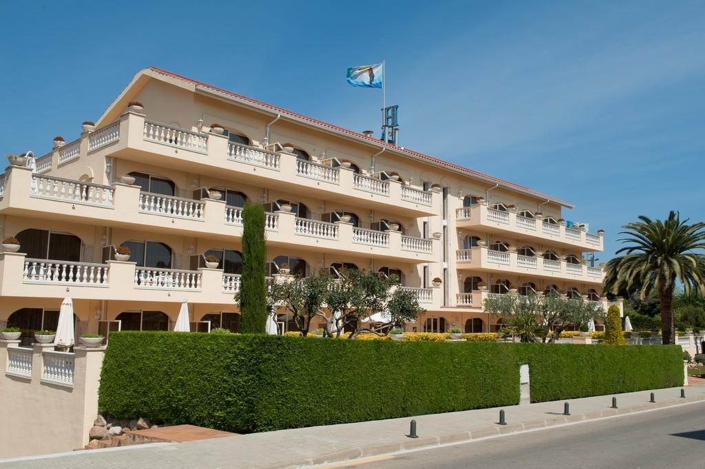 Van Der Valk Hotel Barcarola 산펠리우데기솔스 외부 사진